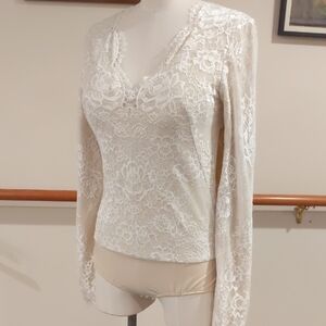 Lace Long Sleeve V-Neck Bodysuit in Ivory